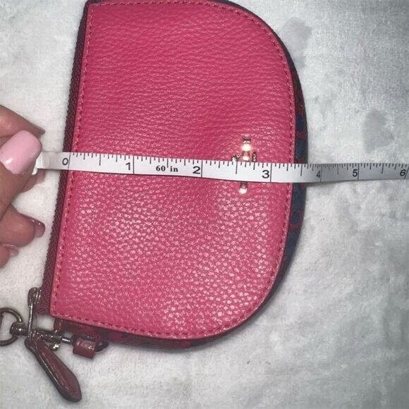 Coach Women's Pink Signature Wristlet Pouch with Strap - F22716 - Picture 6 of 9